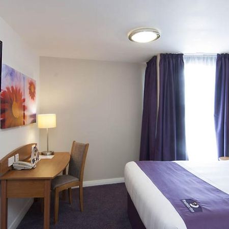 Premier Inn Newcastle - Metro Centre ゲーツヘッド エクステリア 写真